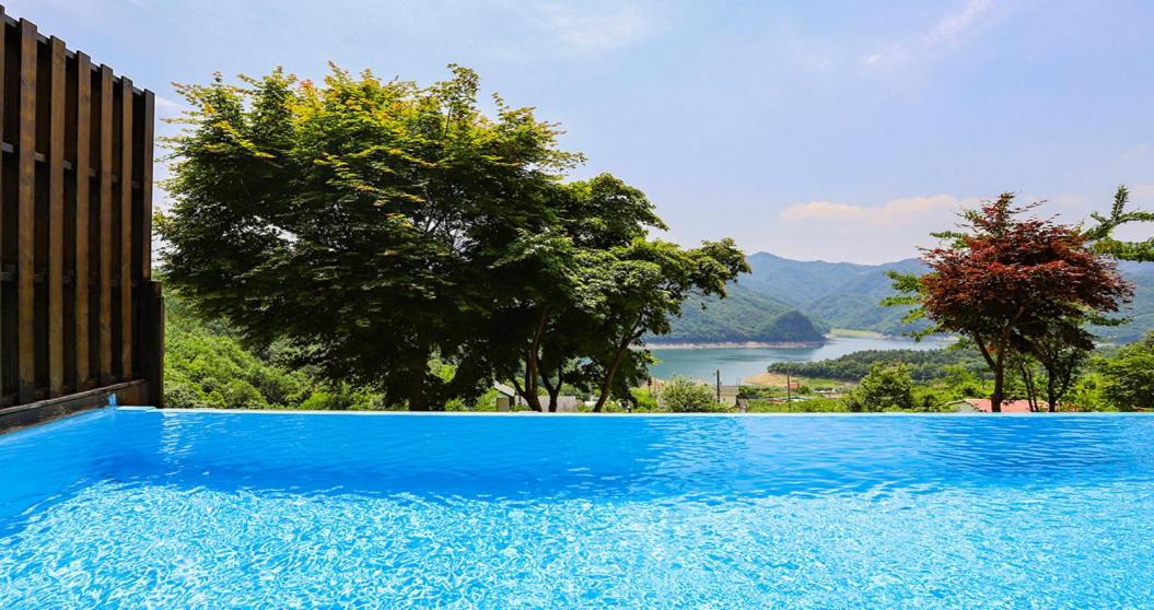 Penatess Pool Villa Chungju Εξωτερικό φωτογραφία