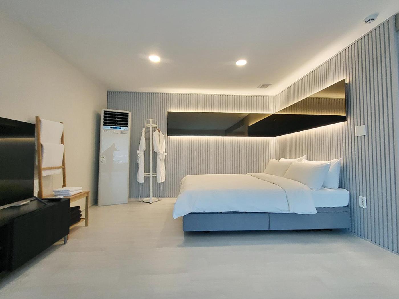 Penatess Pool Villa Chungju Εξωτερικό φωτογραφία